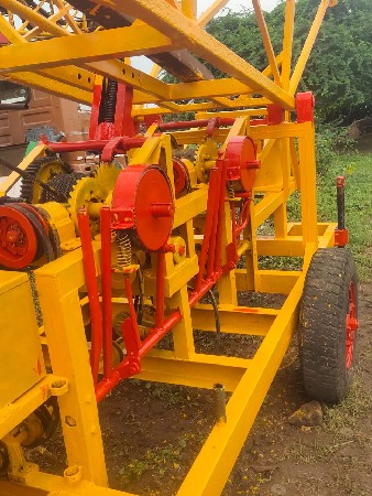 બોરવેલ મશીન