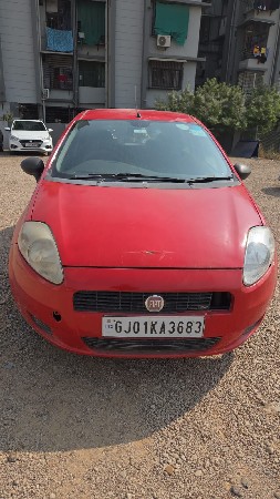 ફોર વ્હીલર વેચવાની છે