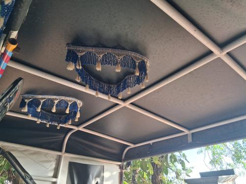 છત્રી વેચવાની છે