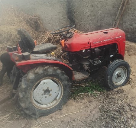 મીની ટ્રેકરટ વેચવાનું છે