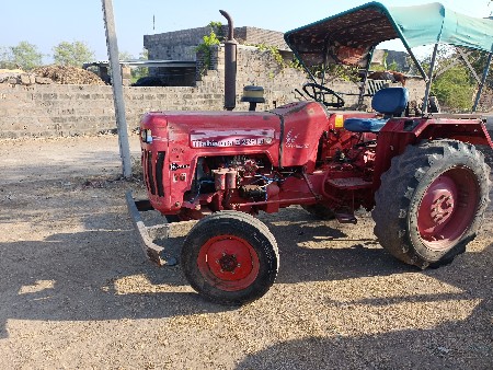 મહિન્દ્રા 10 ટ્રેક્ટર