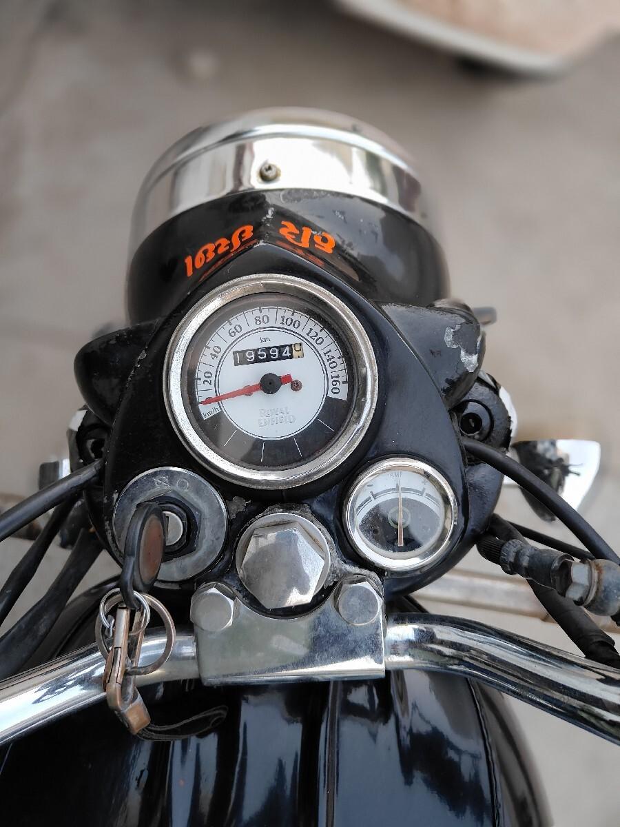 Royal Enfield (Bullet)