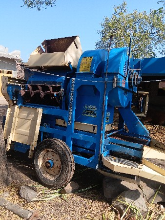 બજાઝ થ્રેશર (ફૂંકણી )