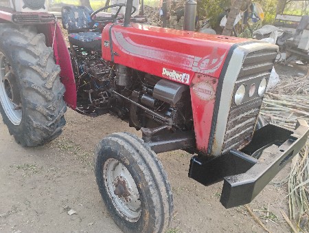 ટ્રેક્ટર વેચવાનું છે.