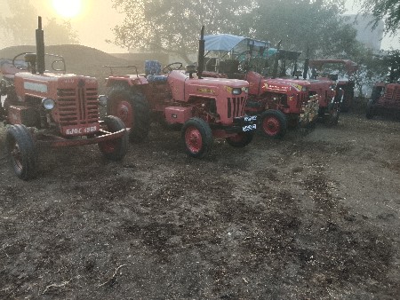 મહેન્દ્ર 275 475 અને યુવરાજ 215