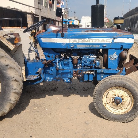 વેચવાનું છે