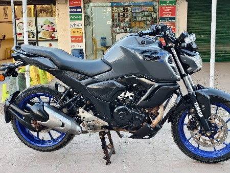FZ V4