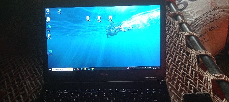 લેપટોપ વેસવાનુ છે