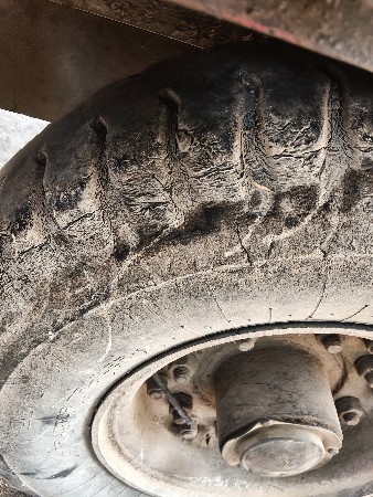 ટેલર  વેચવાનું છે