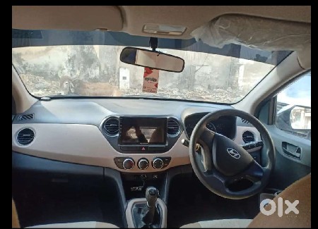 વેચવાની છે