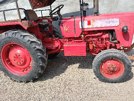 Mahindra 575