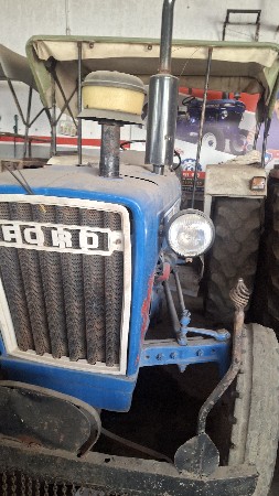 વેચાણ કરવાનુ છે ફોર્ડ નુ ૩૬૦૦