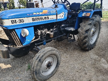 સોનાલીકા 740