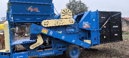 કંમ્બાઈન થ્રેસર