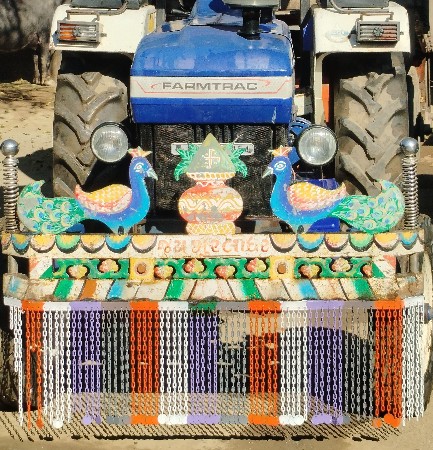 ટ્રેક્ટર નું બંફર વેસવાનું