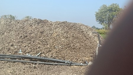 ખાતર વેચવાનો છે