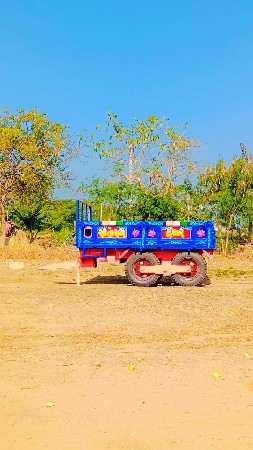 જય સીતારામ નું ફોરવીલ ટેલર વેચવાનુ