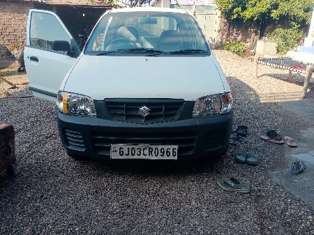 ફોરવીલ વેચવાની છે