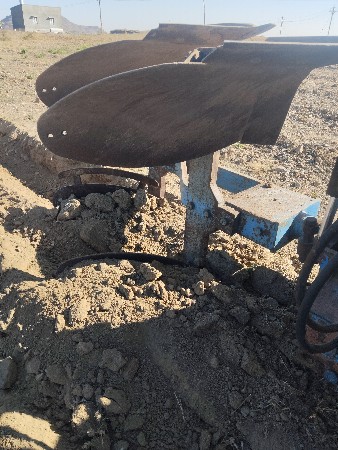 હાઇડ્રોલિક પ્લાવ વેચવાના છે