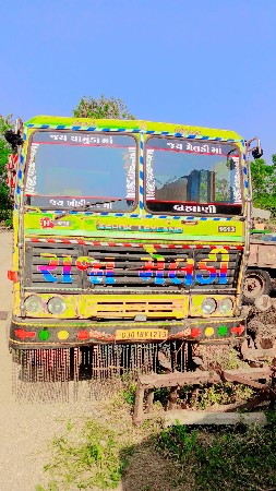 ગાડી વેચવાની છે