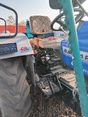 ટ્રેક્ટર  વેચવાનુ  છે