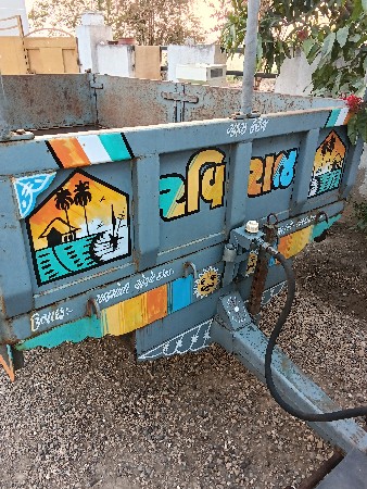 મીની ટ્રોલી વેચવાની છે