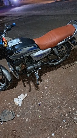 splendor plus. 2018. 1 onar.