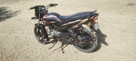 પ્લેટીના ગાડી છે