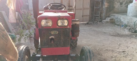 ટ્રેક્ટર વેચવાનું છે મોડલ 2015