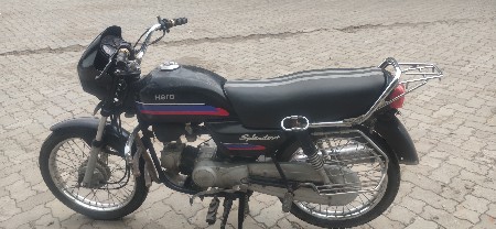 સ્પ્લેન્ડર માં બનાવેલ છે