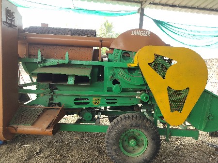 થ્રેશર વેચવાનું છે