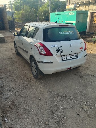 સ્વીફટ ગાડી દેવા ની છે