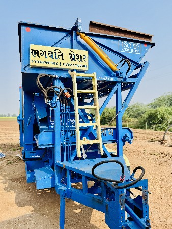 थंबनेल 3