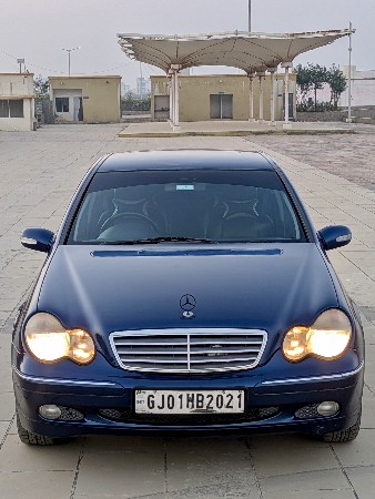MERCEDES BENZ 2001