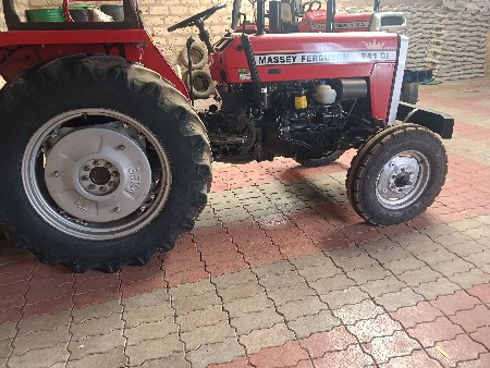 ટ્રેક્ટર વેચવાના છે