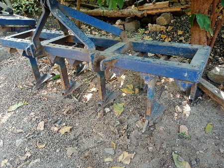 વેચવાની છે.