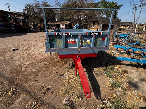 મીની ટેકટર ની ટોલી નવી