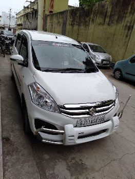 વેચવાની છે