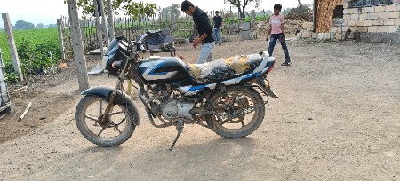 ગાડી વેચવાની છે.