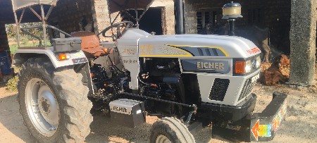 આ ટ્રેકટર વેંચવા નું છે