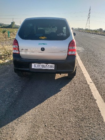 ફોરવીલ વેચવાની છે