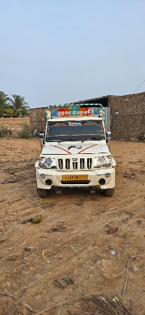 બોલેરો મેક્સી ટ્રક પ્લસ