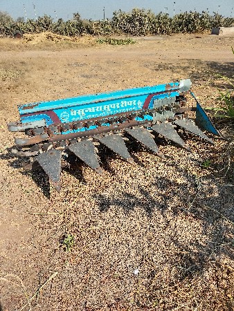 રીપર મસીન વેચવાનું છે