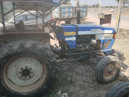 આઈસર ટ્રેક્ટર 333 મોડલ 2006