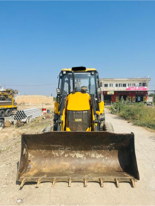 JCB 3DX