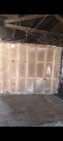 વેચવાની છે