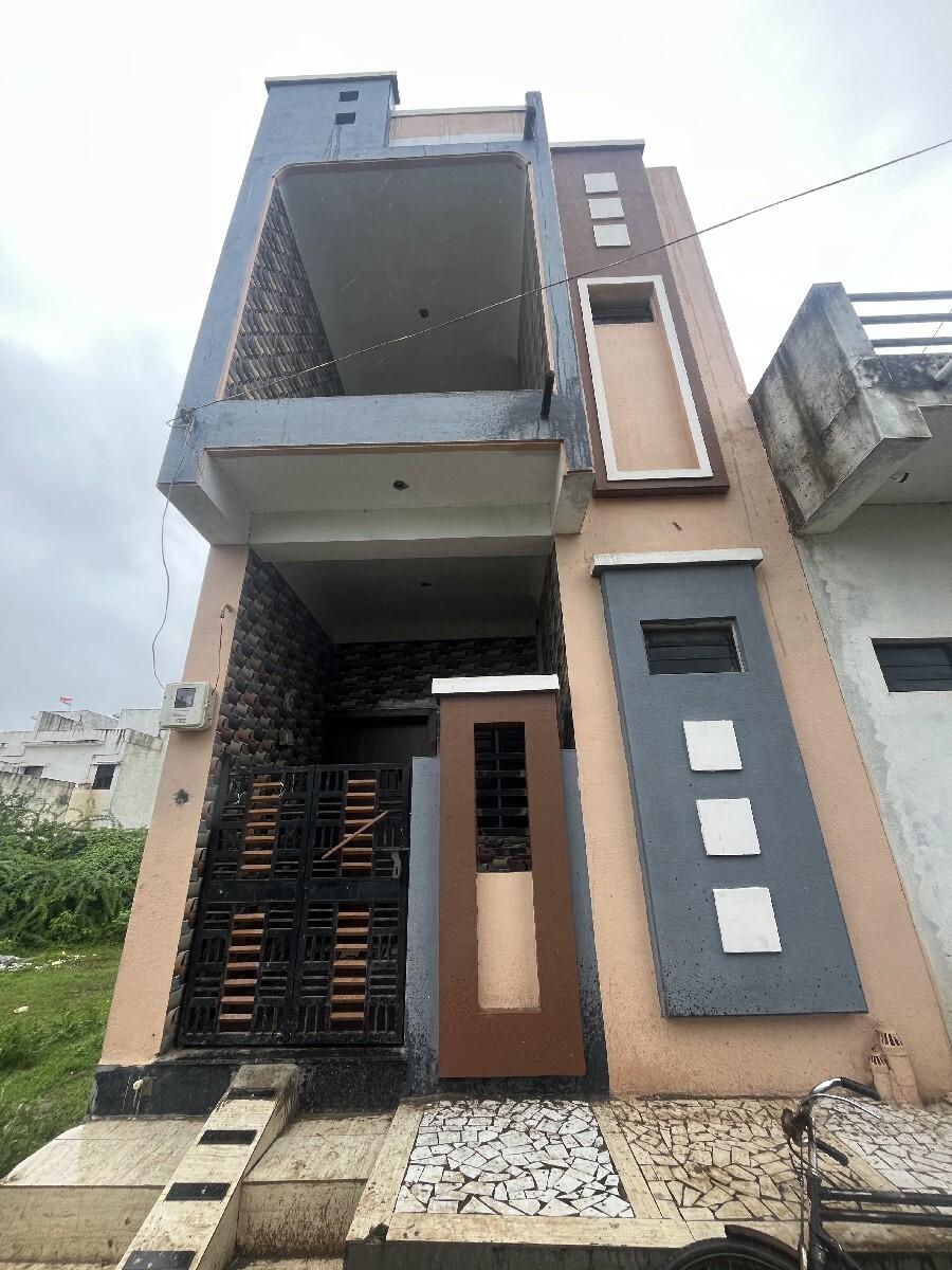 ડુપ્લેક્સ ઘર