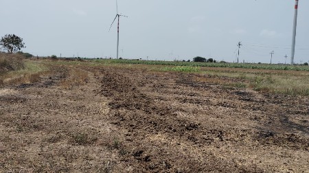 જમીન વેચવાની છે