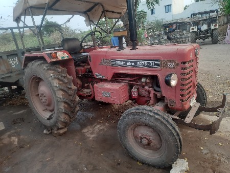 ટેકટર વેચવાનુછે