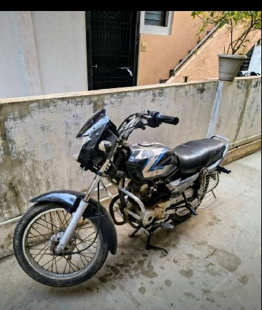 બાઈક વેચવાનું છે